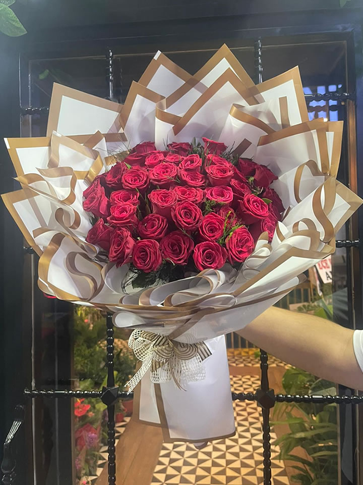 41 Kere Aşk, Kütahya çiçekçi