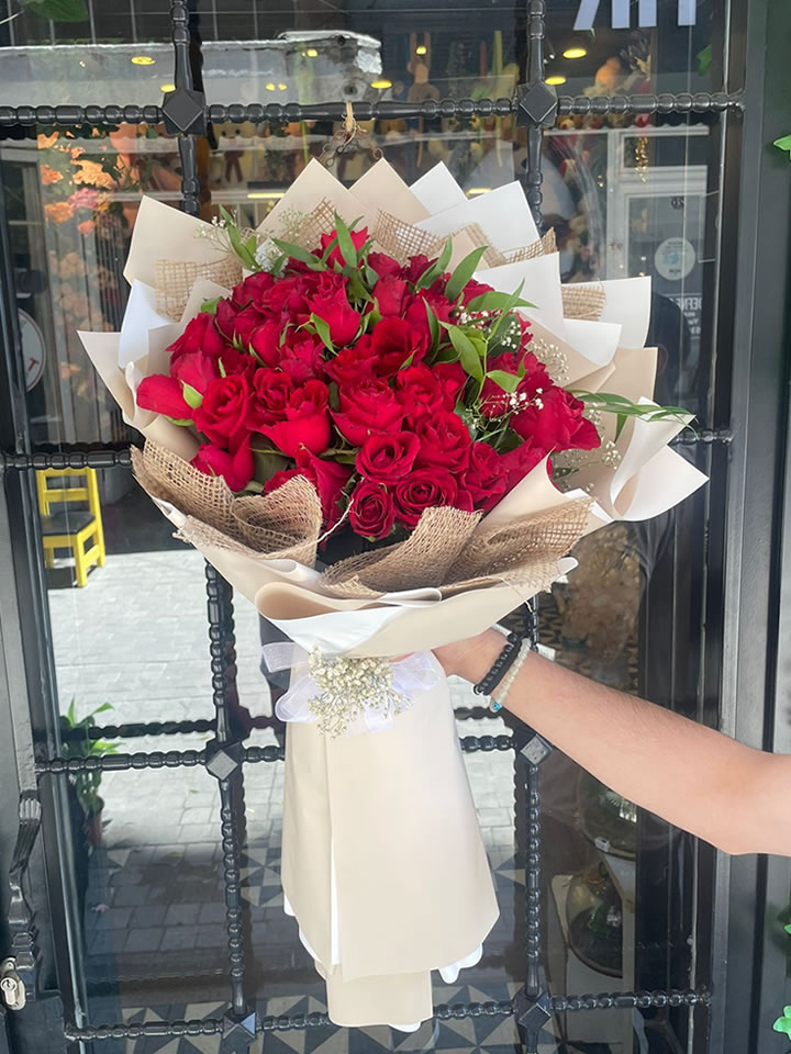 Aşkın Kırmızısı Gül Buketi