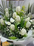 Çiçekçi - Beyaz Lale Buketi