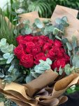 Çiçekçi - Doğal Zarafet Kırmızı Gül Buketi
