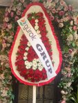 Çiçekçi - Prestige Kırmızı & Beyaz Çiçekli Çelenk