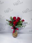 Çiçekçi - Vazoda 7 Kırmızı Gül